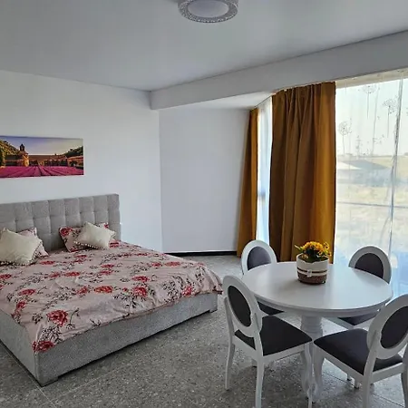 Nou La Malul Marii Daire