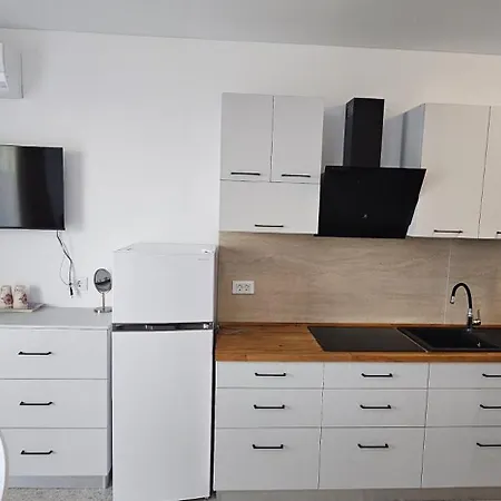 Nou La Malul Marii Costinești